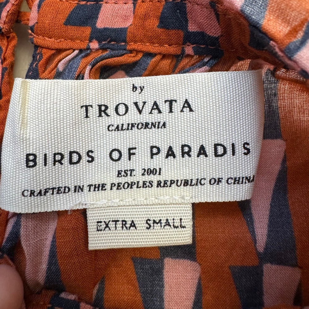 Birds of Paradis by Trovata Top XS Orange Geometric Print Flutter Sleeve Blouse - Picture 3 of 6
